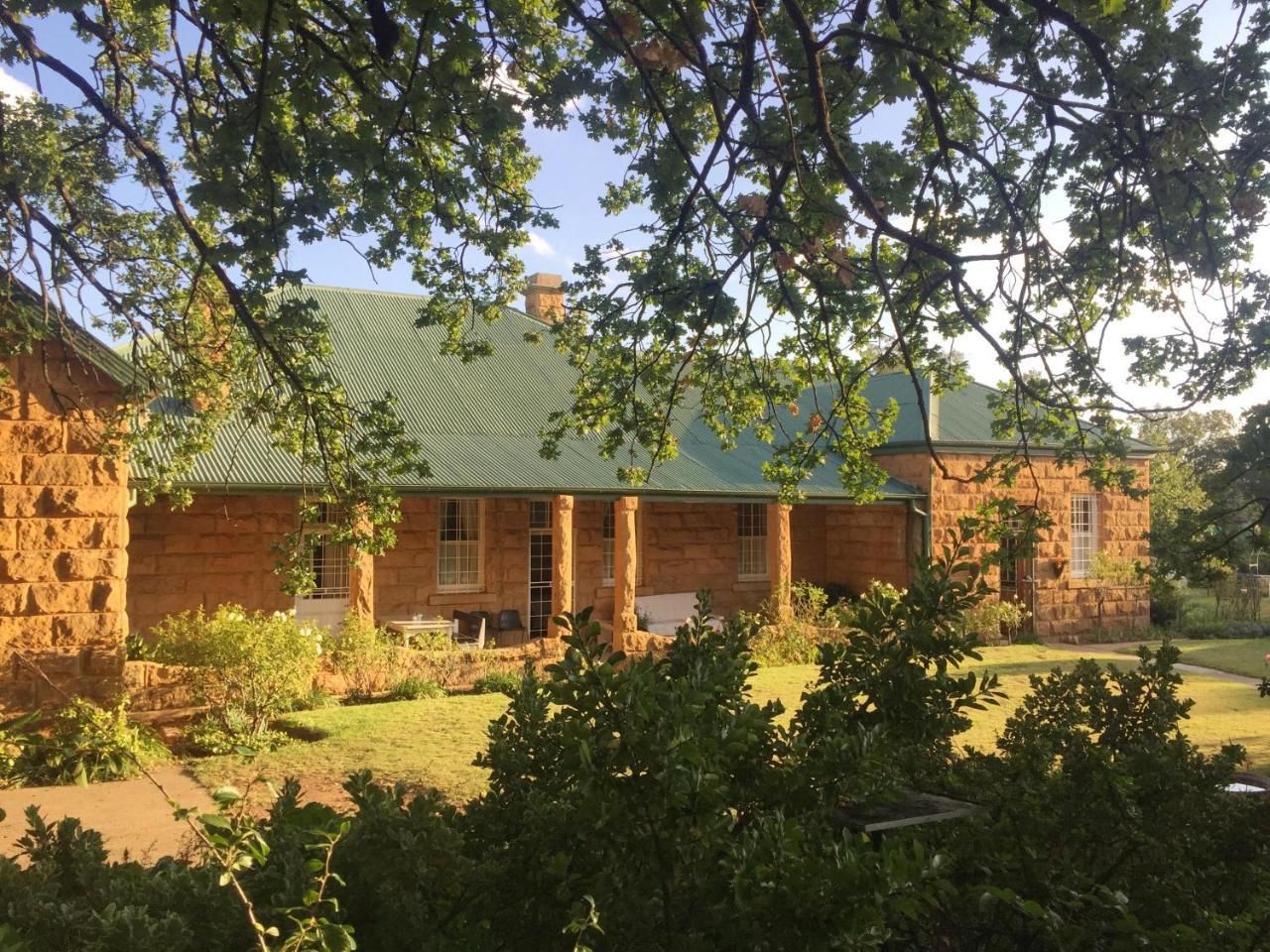 Die Ou Pastorie Fouriesburg Bagian luar foto